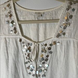 Elegant White Embellished Women's Tunic